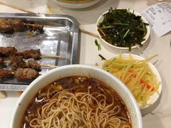 -西部马华清真兰州牛肉面·烧烤夜市(关东店)