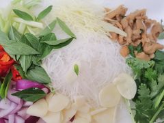 -官塘陈记鱼生·潮汕砂锅粥·牛肉火锅(潮枫路总店)