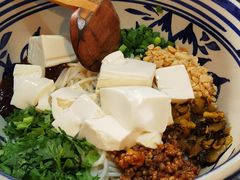 -蜗牛小馆醉乡民谣云南菜(惠新西里店)