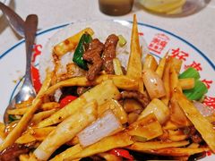 鲜笋炒牛肉-潮庭港式茶餐厅·熊仔奶茶(同济广场店)