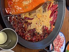 -萍姐火锅·公路夜市(武汉首店)