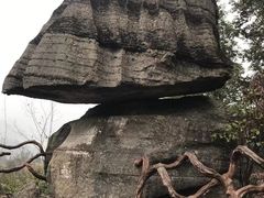 -梭布垭石林景区