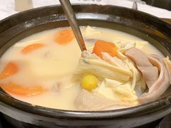 鲜果腐竹猪肚煲-沙河粉村·国家非遗传承(云台店)