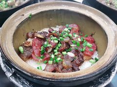 原件腊肉腊肠煲仔饭-红星光发煲仔饭(文海店)