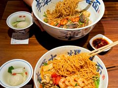 -李犟大爆鳝面·手工蟹黄包(湖滨西湖店)