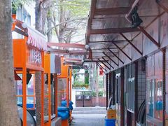 -三亚火车头万人海鲜广场