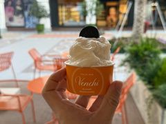 -VENCHI 闻绮(上海佛罗伦萨小镇店)