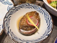 磯煮鮑魚-極上萬膳·日料放题(海岸城店)