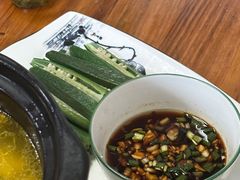-阿峰饭店·本地土菜馆·农家土鸡煲·一品神仙鸡(报福店)