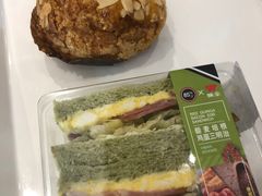 -85度C(生甜甜圈研究工坊·上海平凉店)