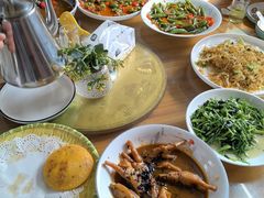 -芦茨金富饭庄·25年老字号·专做稻草鸡