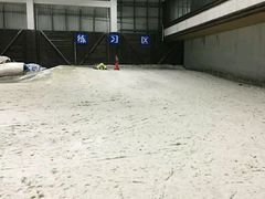 -乔波室内滑雪场