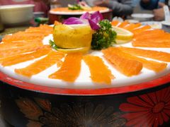 东江湖三文鱼刺身-醉美东江·三文鱼·烧鸡公