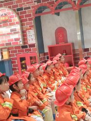 -奈尔宝家庭中心·亲子餐厅(鄞州万达店)