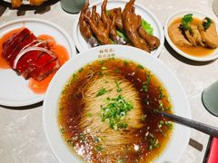 -松鹤面馆·古法焖肉面(观前店)