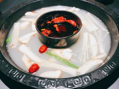 -老酉火锅(阳明古镇店)