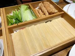 -湖畔鲁菜·二十年老字号餐厅(大明湖店)