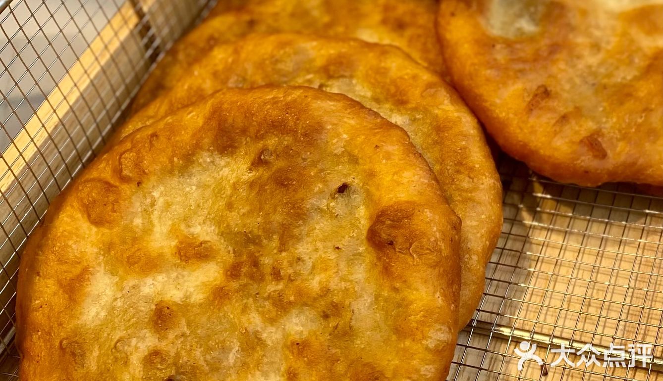 还得是南宁，鲜肉饼配咖啡？！