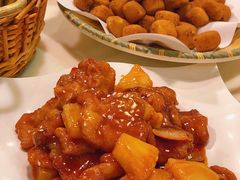 菠萝咕咾肉-禄興記香港大排档(歌斐中心店)