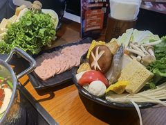 -呷哺呷哺(万达新世界店)