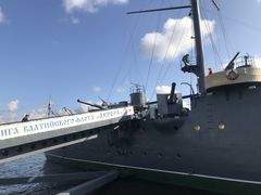 -阿芙乐尔号巡洋舰