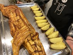 -浮何烤铺(桐梓林店)