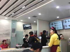 大堂-金诚张妈妈羊汤·驴肉火烧(旧宫佳和园店)