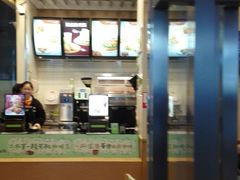 -德克士(虹桥火车站店)