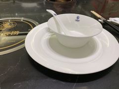 -红鼎豆捞·专注品质海鲜20年(宝丰路店)