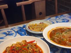 -川流不息·地道川菜·小龙虾(新松江路店)