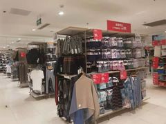 -优衣库(武汉国际广场店)