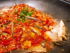 剁椒鱼头-俏湘厨•地道湘菜(北洼路店)