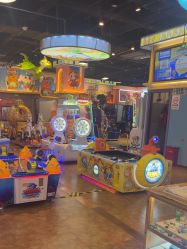 -卡通尼乐园(荟聚中心店)