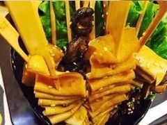 -碗主炭烧米线(交大二村店)