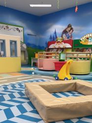 -孩子王童乐园(洛阳万达店)