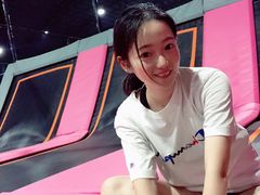 -嘿哟动霸CHUA·新潮玩运动娱乐中心·蹦床滑冰团建乐园