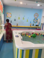 -乐悠游儿童游泳馆(宝安妇幼店)