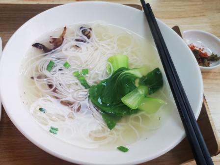 林开心鸡汤粉(假日店)-"看抖音来的 宣传挺有噱头 大老远跑来我就.