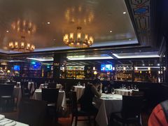 大堂-Wolfgang’s Steakhouse 沃夫冈牛排馆(上海白玉兰广场店)