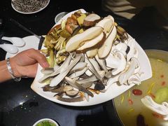 -野菌皇海景野生菌火锅(滨海大道店)