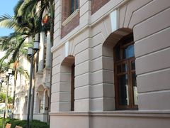 -香港大学