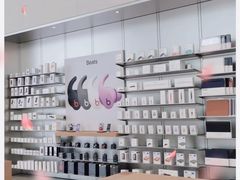 -Apple零售店(华贸购物中心店)