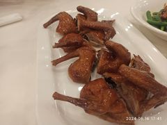 -金时代顺风大酒店(临港百联店)