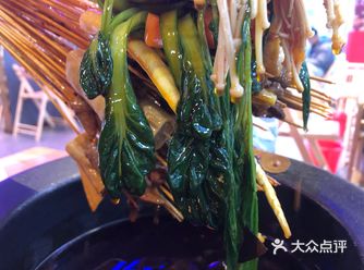「火辣三味·地道成都冷锅串串小碗菜」 位于洪家楼悦立