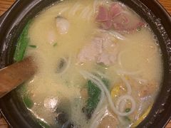 云南过桥米线-云海肴汽锅鸡·云南小炒(天津国金汇店)