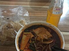 -老字号杨坡红油米线腊汁肉夹馍(东四道巷店)