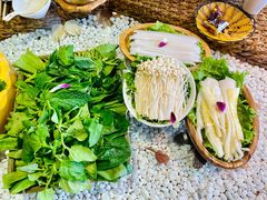 蔬菜拼盘-慢丽江·云南野生菌土鸡锅(付家庄店)