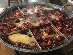 -白乐天毛肚火锅馆(南滨路店)