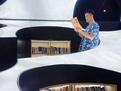 -涨巢·潮玩水疗局