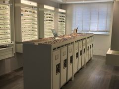 -目艮眼镜SHOWROOM(品牌集合店)